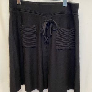 Candies black lace front skirt size S w/ pockets